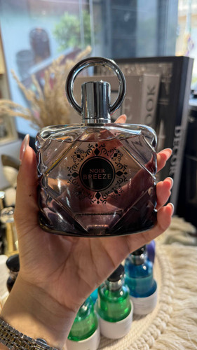 عطر ادکلن ادو پرفیوم فراگرنس ورد مدل Noir Breeze زنانه اورجینال