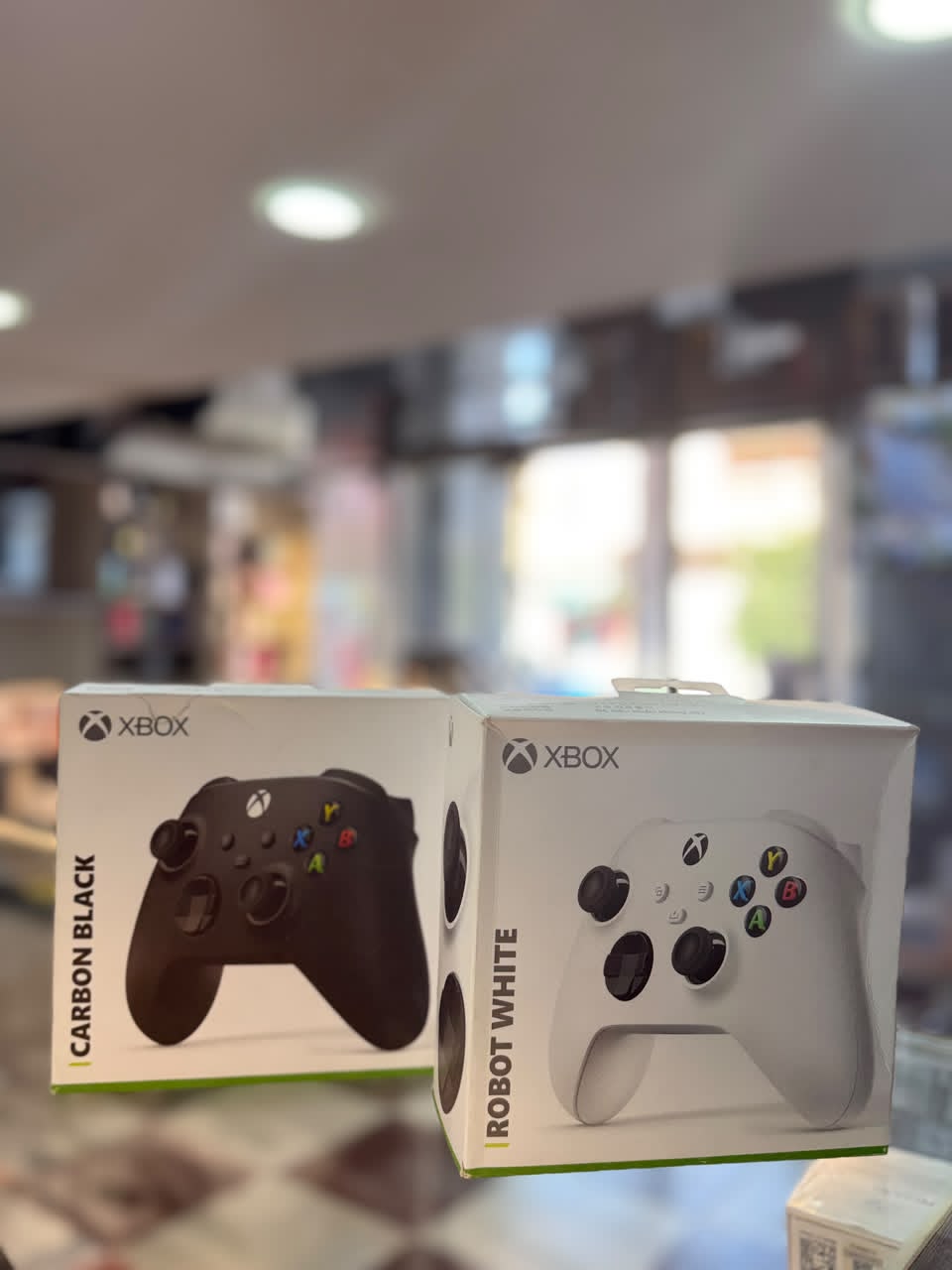 دسته بازی بی‌سیم مایکروسافت مدل Xbox Series X|S سفید و مشکی