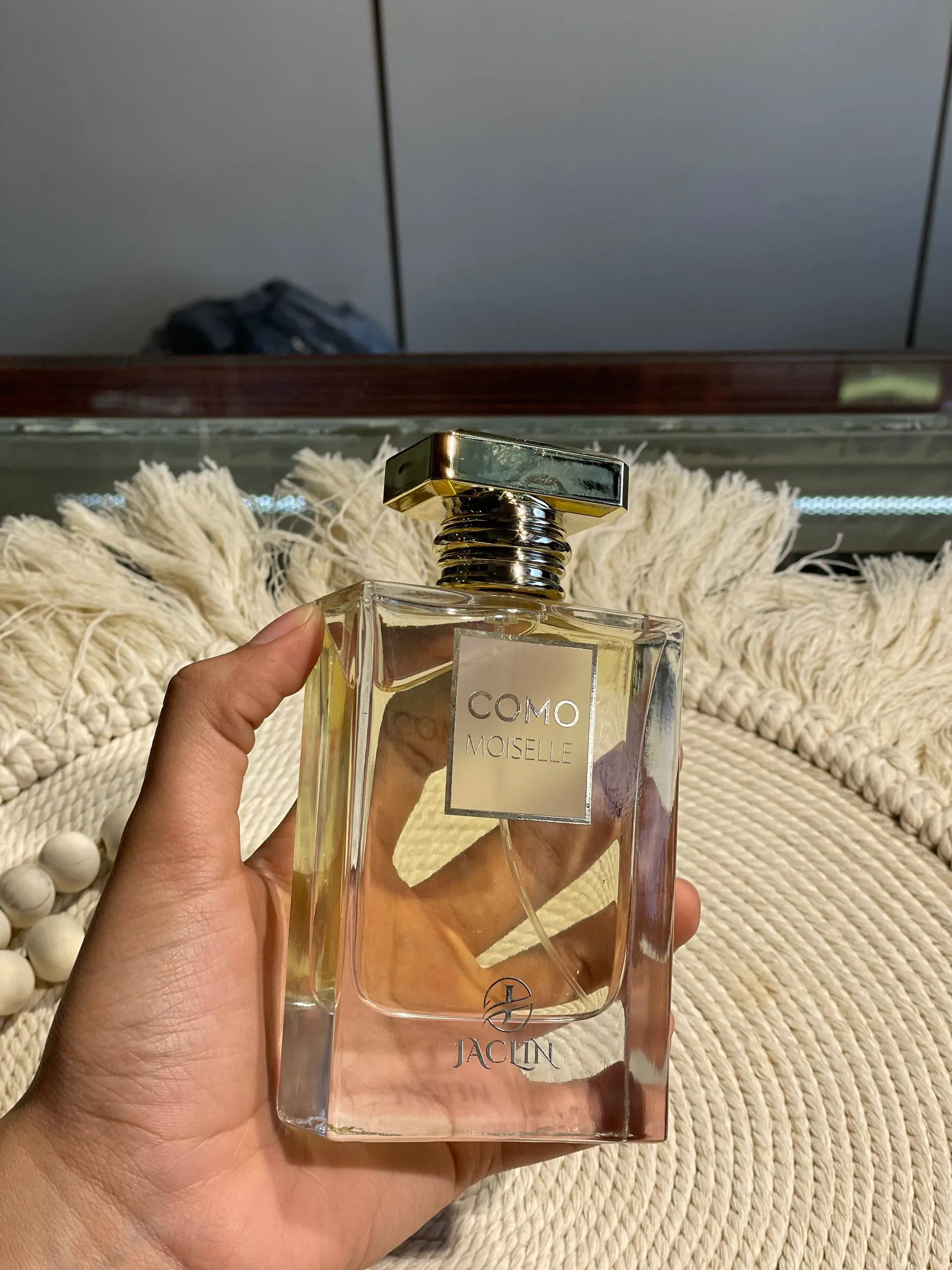 عطر ادکلن ژاکلین کوکو شنل مادمازل 80 میلComo Moiselle زنانه اورجینال